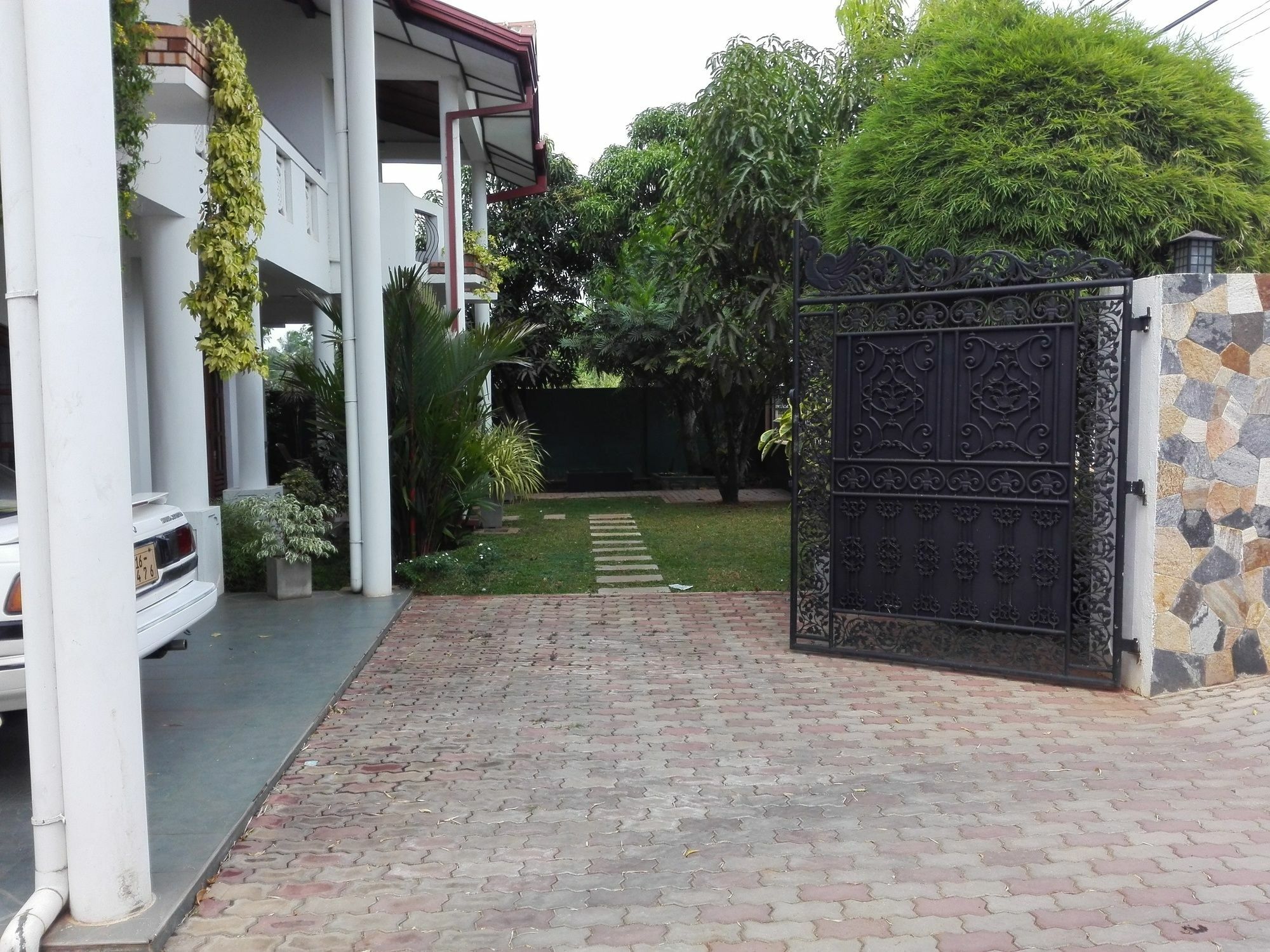 Salubrious Resort Anuradhapura Luaran gambar